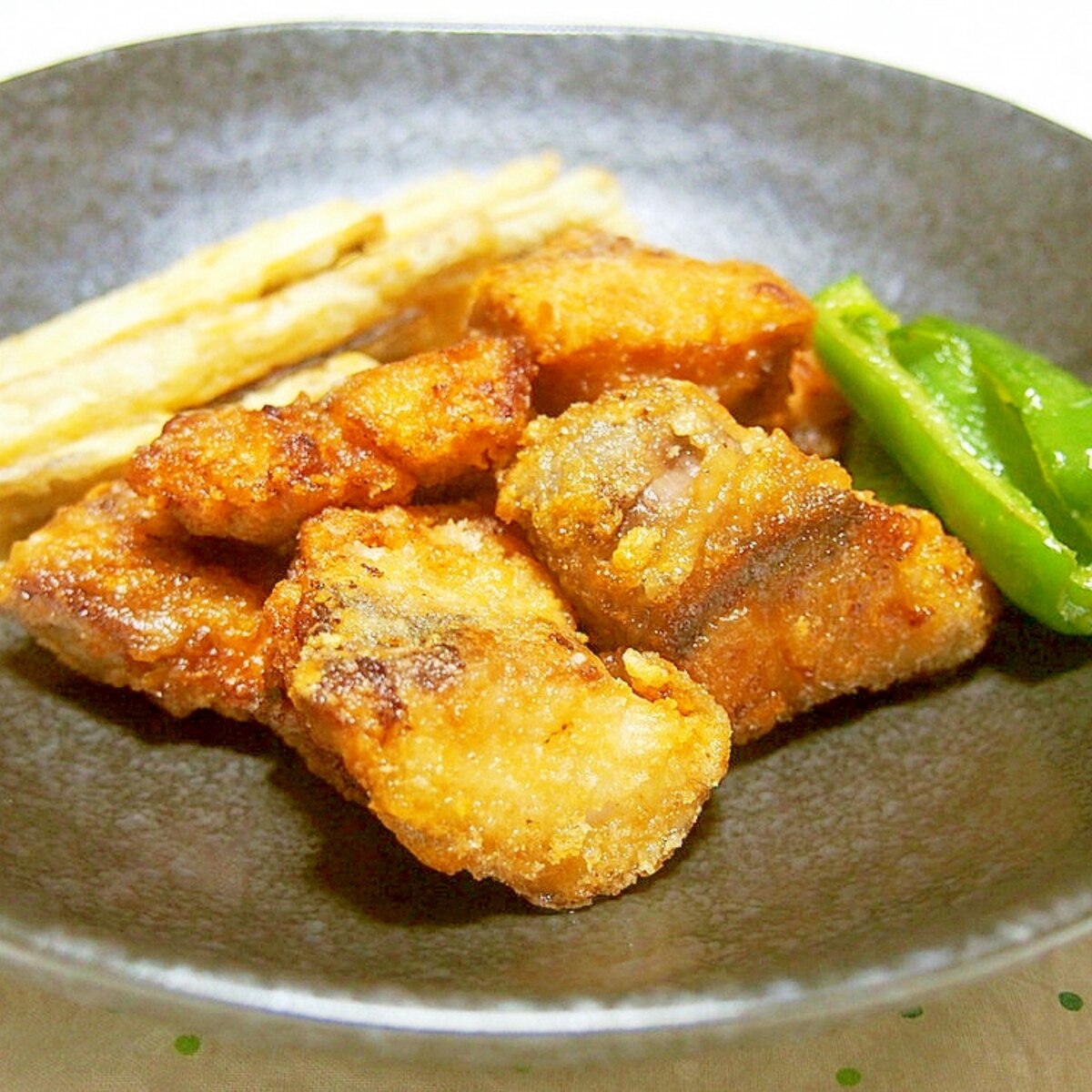 ぶりの竜田揚げ ごま油が隠し味 レシピ 作り方 By 京たまご86 楽天レシピ ぶりの竜田揚げ ごま油が隠し味 レシピ 作り方 By 京たまご86 楽天レシピ